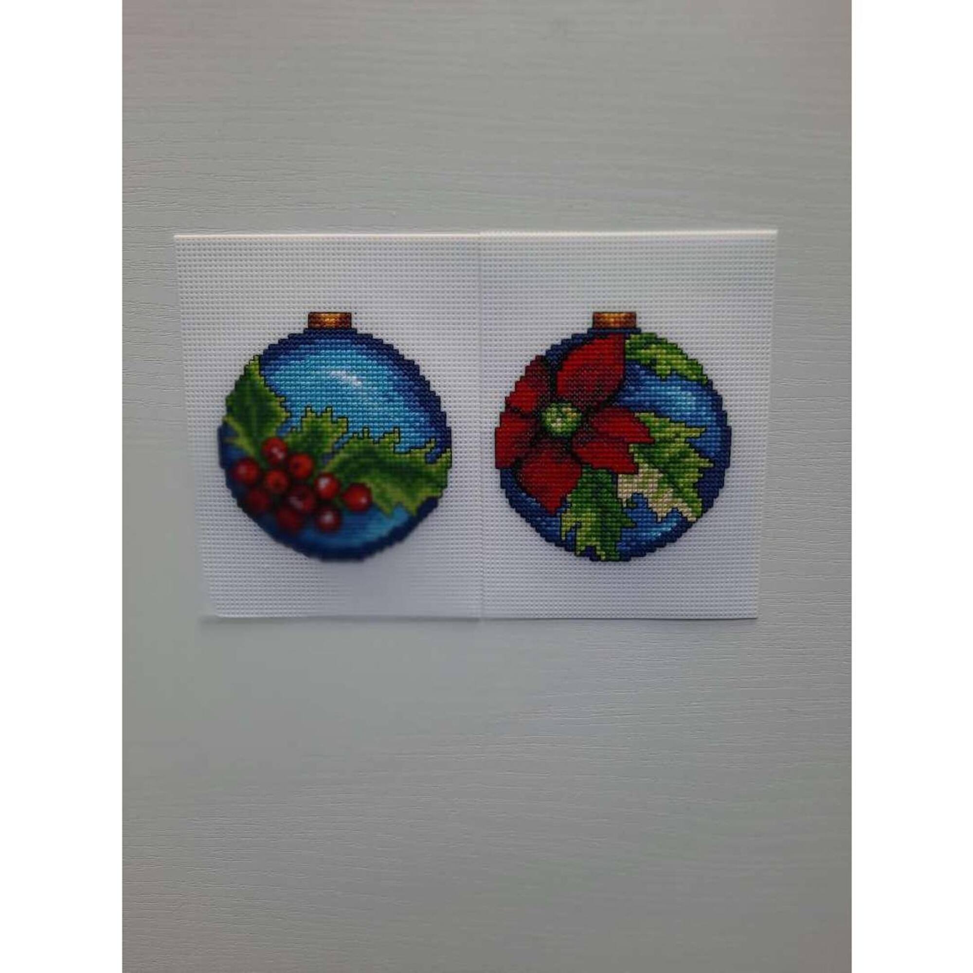 Crafting Spark Christmas Ornaments Plastic Canvas Counted Cross Stitch Kit